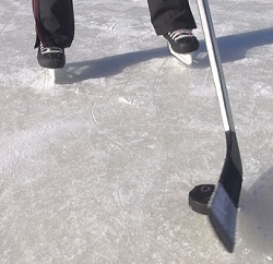 cup-puck-backhand